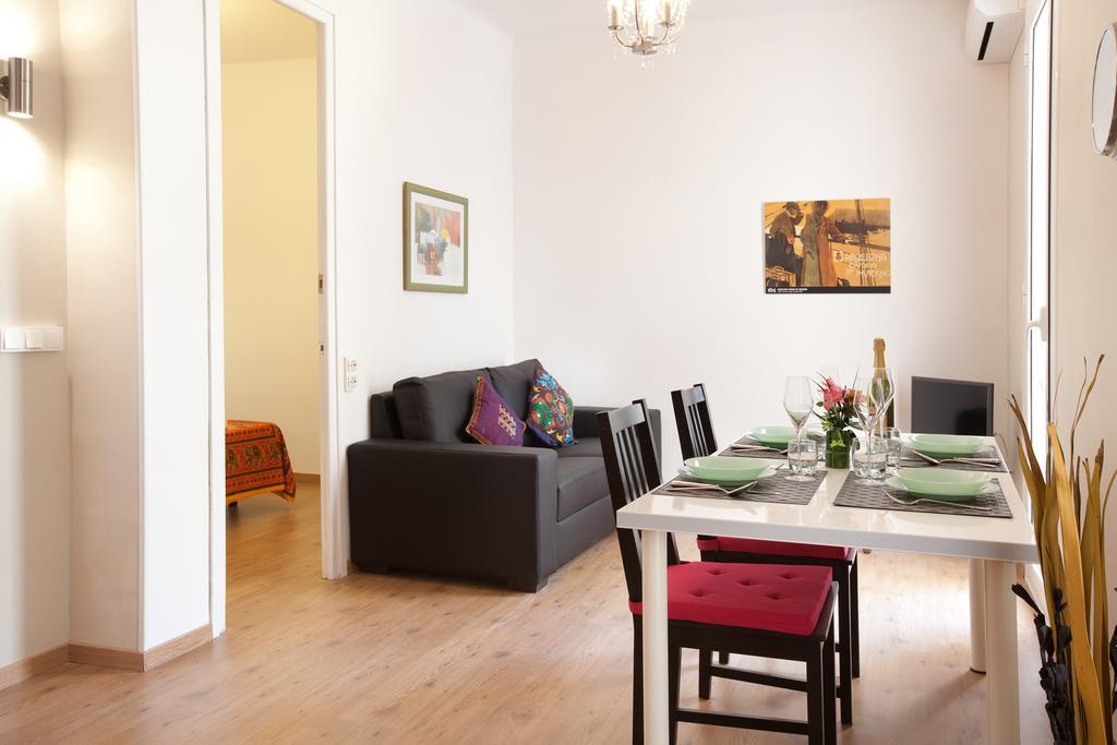 ברצלונה Centric Apartment El Molino Theater P1 חדר תמונה