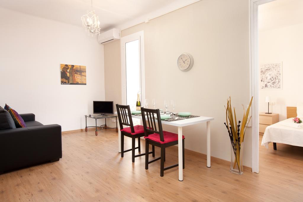 ברצלונה Centric Apartment El Molino Theater P1 חדר תמונה
